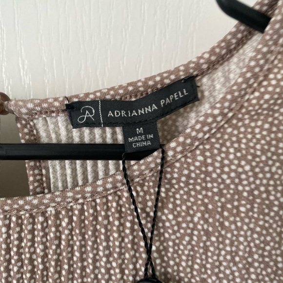 Women’s Adrianna Papell knitted pleated trapeze long sleeve size- medium - Picture 3 of 6